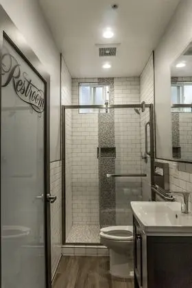 Run of House 1 Queen Bed, Shared Bathroom