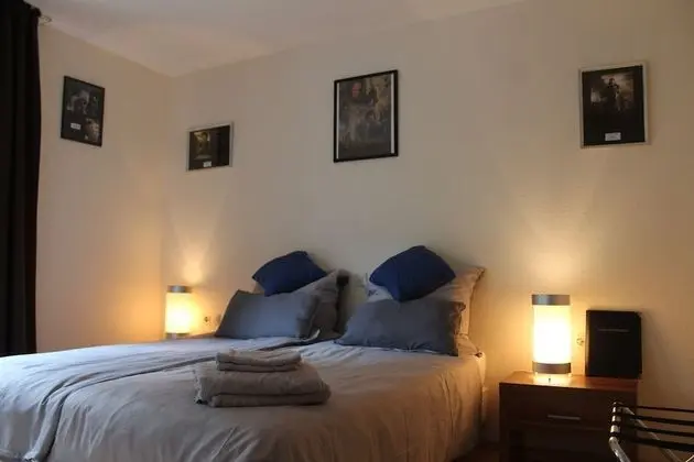 Standard Tek Büyük Yataklı Oda