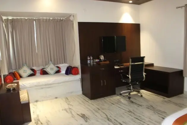 Deluxe Tek Büyük Yataklı Oda, 1 En Büyük (King) Boy Yatak, Sigara İçilmez, Dağ Manzaralı