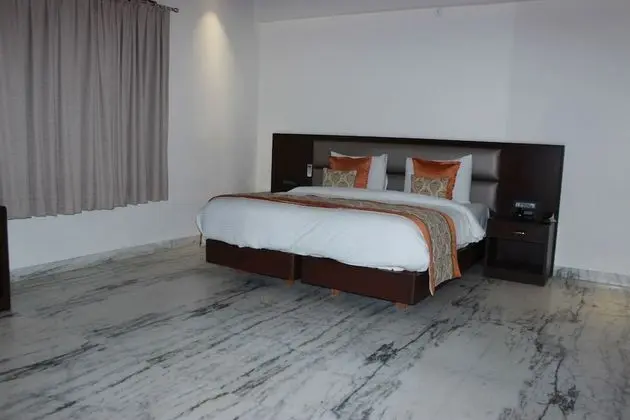 Deluxe Tek Büyük Yataklı Oda, 1 En Büyük (King) Boy Yatak, Sigara İçilmez, Dağ Manzaralı