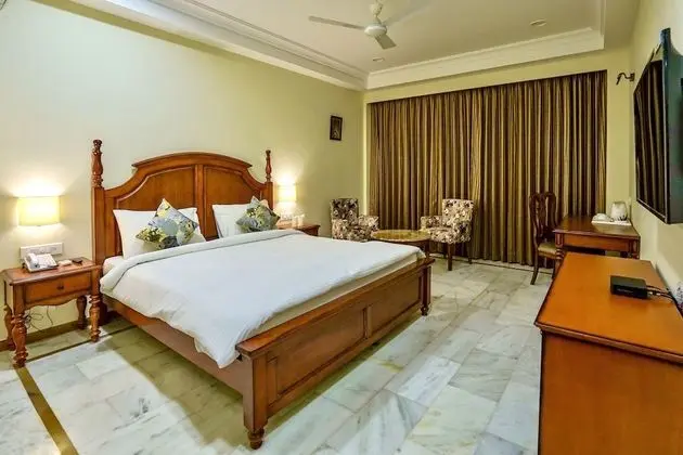 Super Deluxe Room