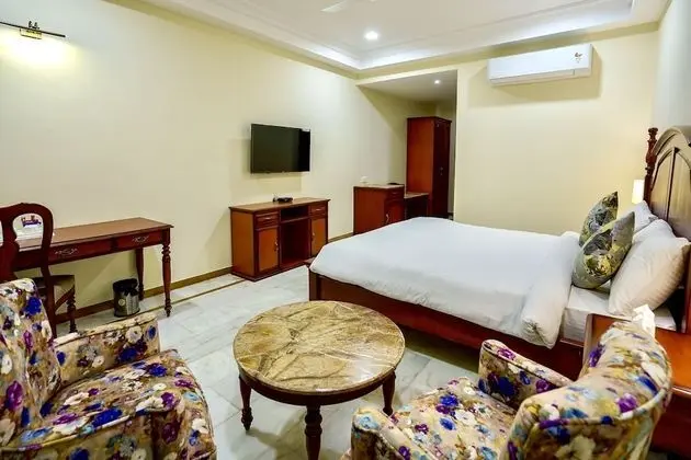 Super Deluxe Room