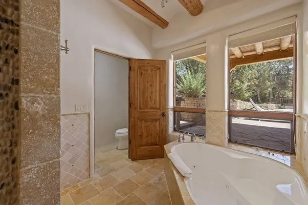Ev (Ranchitos - Private Luxury Home with )