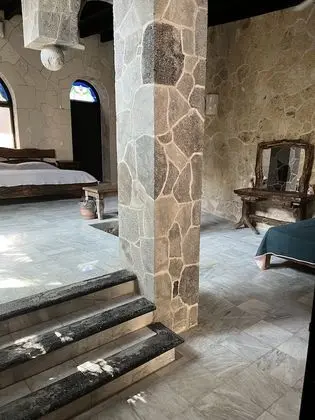Üç Kişilik Oda