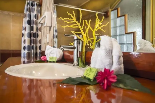 Deluxe Dört Kişilik Oda, Okyanus Manzaralı