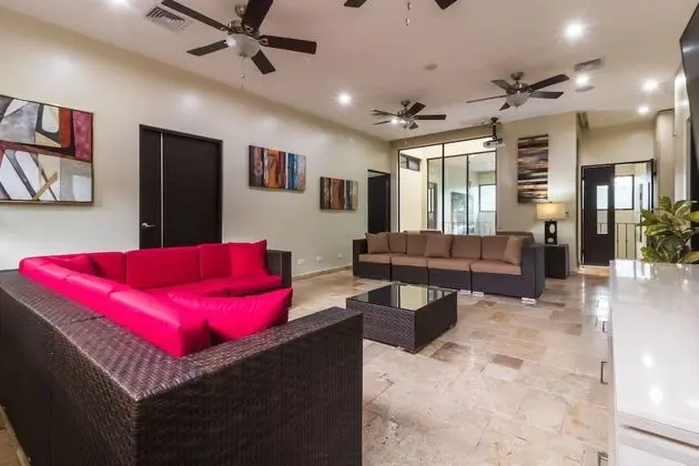 Deluxe Villa