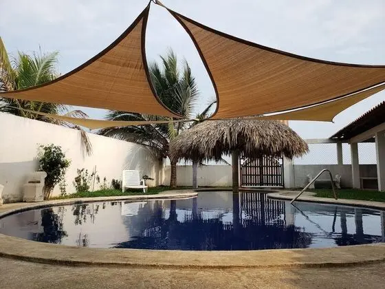 Villa, 2 Yatak Odası, Havuz Manzaralı