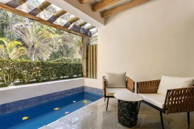 Luxury Tek Büyük Yataklı Oda