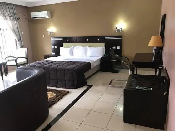 Design Tek Büyük Yataklı Oda