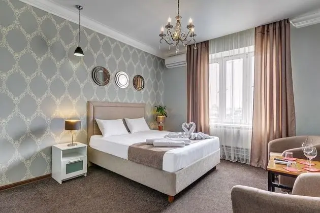 Luxury Tek Büyük Yataklı Oda