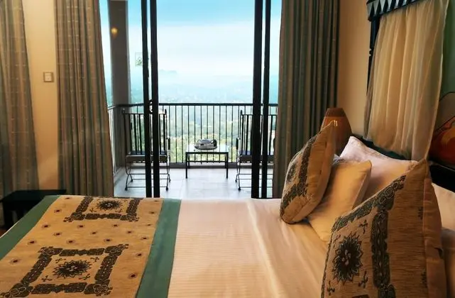 Deluxe Tek Büyük Yataklı Oda, 1 Yatak Odası, Balkon, Dağ Manzaralı