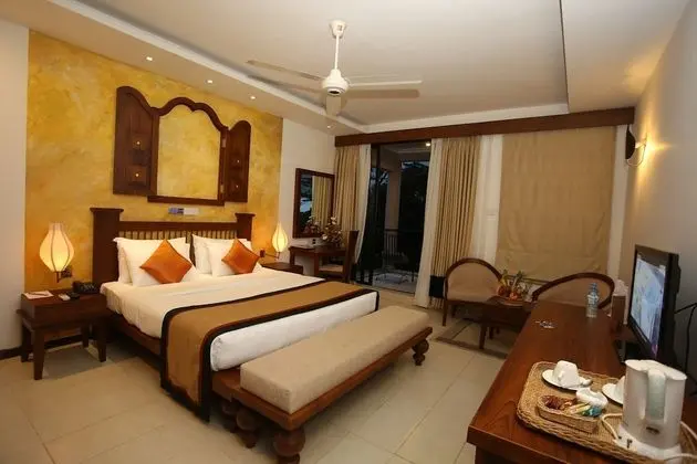 Deluxe Tek Büyük Yataklı Oda, 1 Yatak Odası, Balkon, Dağ Manzaralı