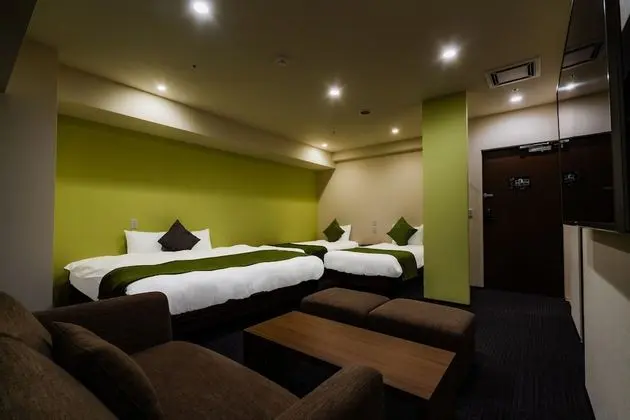 Deluxe Stüdyo Süit, Birden Çok Yatak