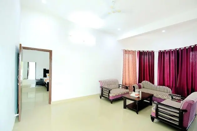 Lake View Suite Room