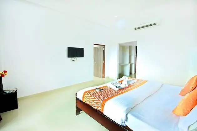 Lake View Suite Room