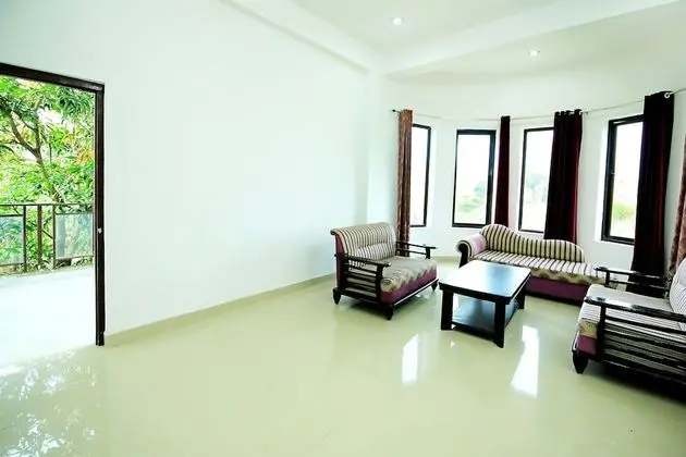 Lake View Suite Room