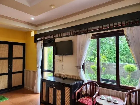 Standard Dört Kişilik Oda, Bahçe Manzaralı