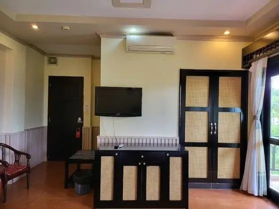 Standard Dört Kişilik Oda, Bahçe Manzaralı