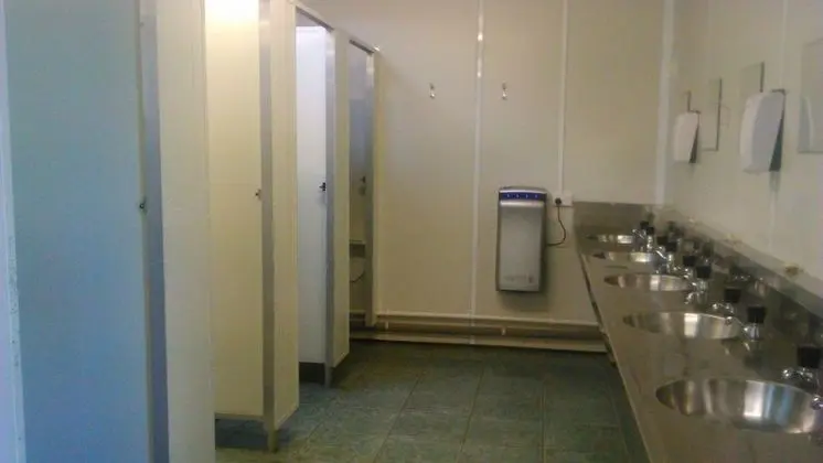 Kulübe, Ortak Banyo (No Linen)
