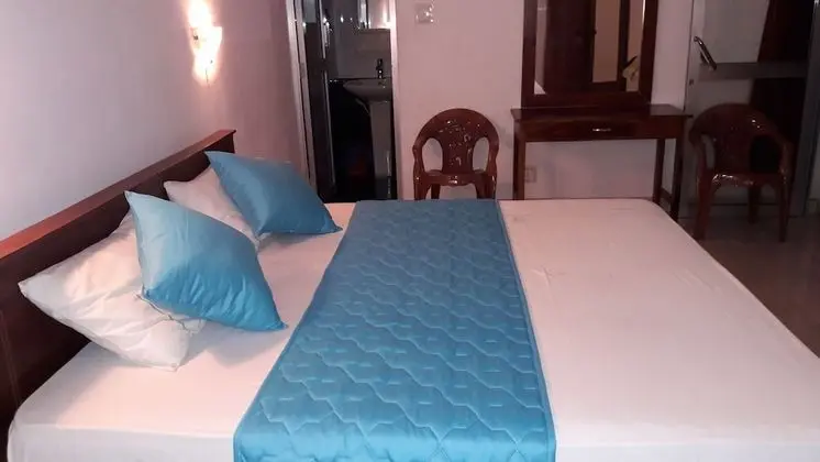 Standard Tek Büyük Yataklı Oda (Non AC)