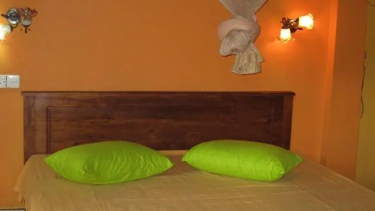 Ortak Ranzalı Oda, 1 Yatak Odası