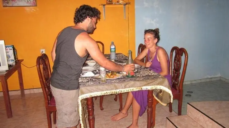 Ortak Ranzalı Oda, 1 Yatak Odası