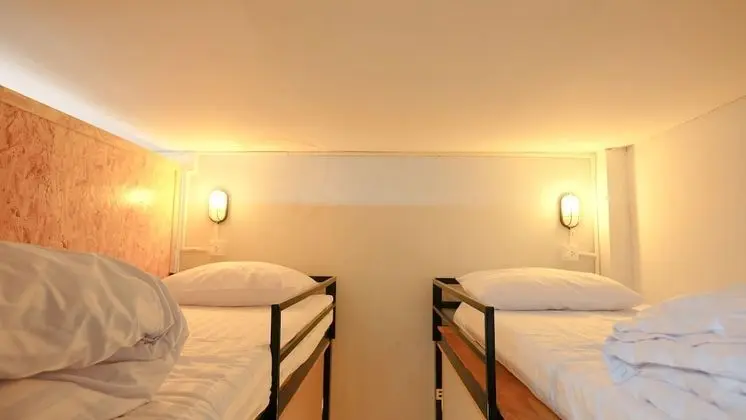Male Dormitory with Shared Bathroom