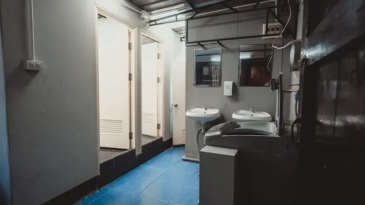 Male Dormitory with Shared Bathroom
