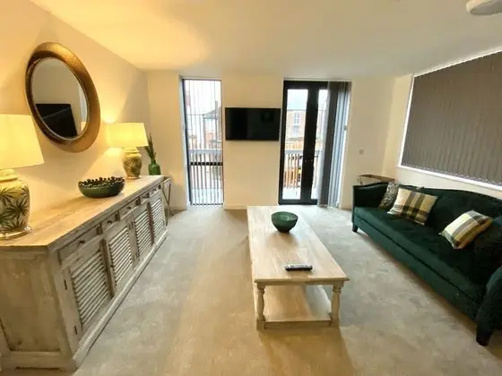 Executive Apart Daire (The Burlington Suite)