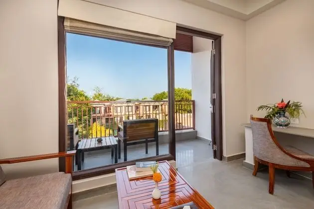 Premium Regal Room