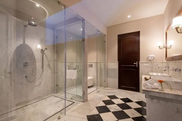 Premium Regal Room