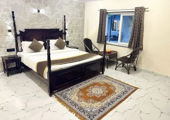 Luxury Tek Büyük Yataklı Oda