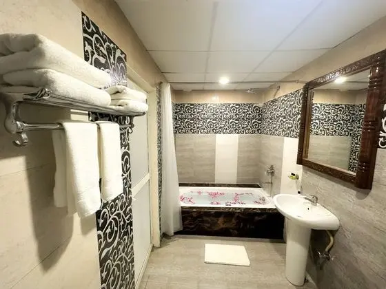 Luxury Tek Büyük Yataklı Oda