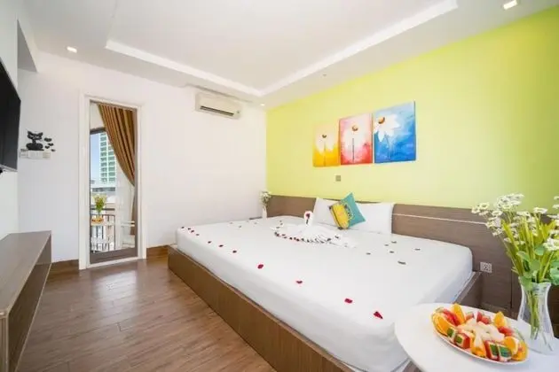 Deluxe Tek Büyük Yataklı Oda, 2 Çift Kişilik Yatak, Banyolu/Duşlu