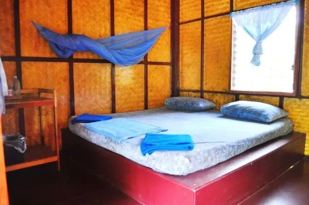 Double Room with Fan and Shared Bathroom