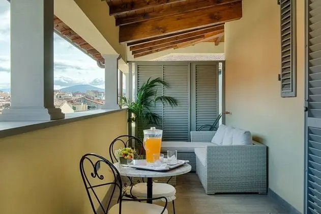 Büyük Yataklı Tek Kişilik Oda, Teras, Şehir Manzaralı