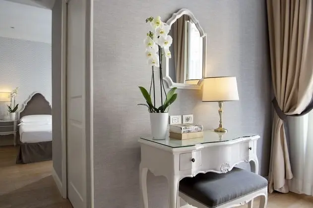 Classic Tek Büyük Yataklı Oda