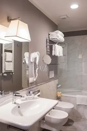 Classic Tek Büyük Yataklı Oda