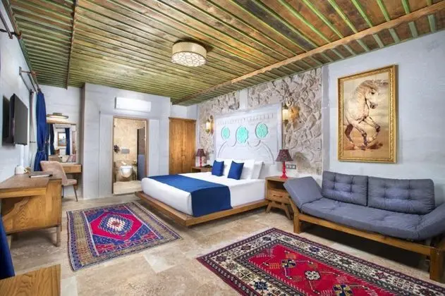 Grand Deluxe Oda, Jakuzili ve Teraslı