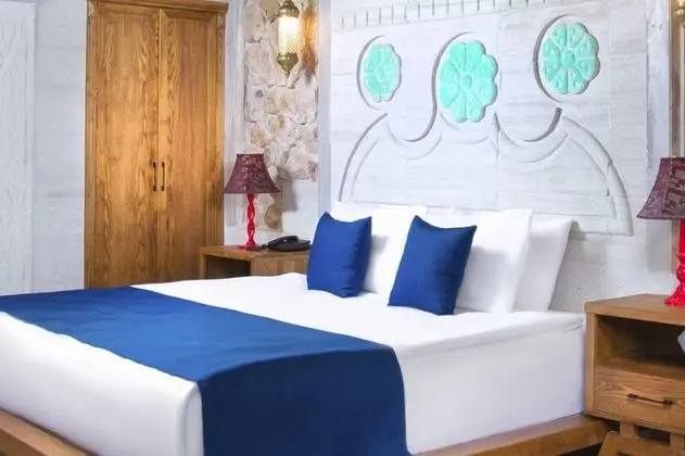 Grand Deluxe Oda, Jakuzili ve Teraslı