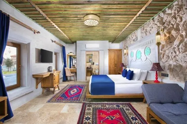 Grand Deluxe Oda, Jakuzili ve Teraslı