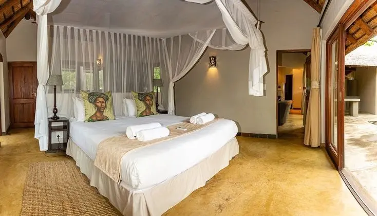 Private Deluxe Lodge