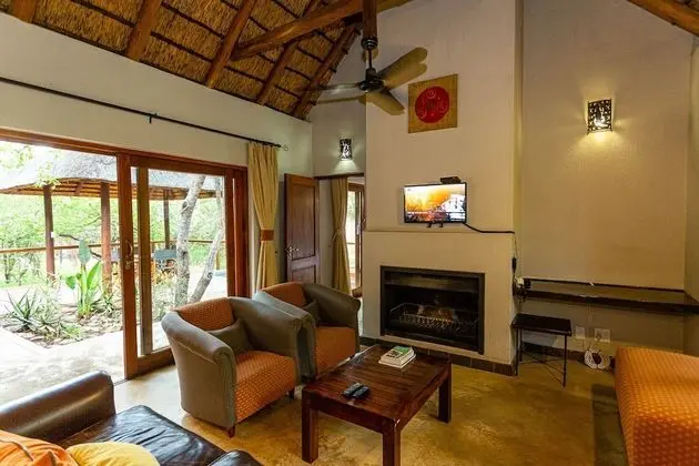 Private Deluxe Lodge