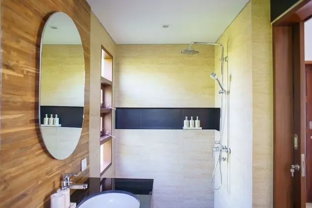 Villa, 2 Yatak Odası, Sigara İçilmez, Havuz Manzaralı