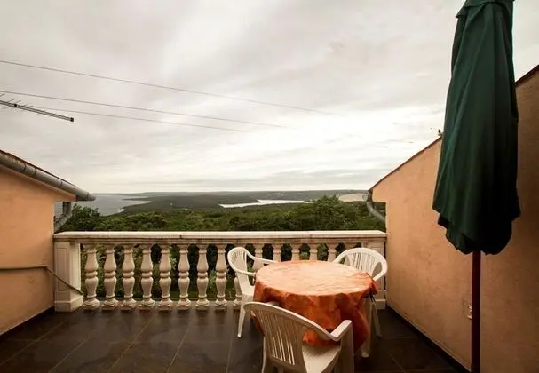 Apart Daire (Rar - with nice garden - Ana (6+2))