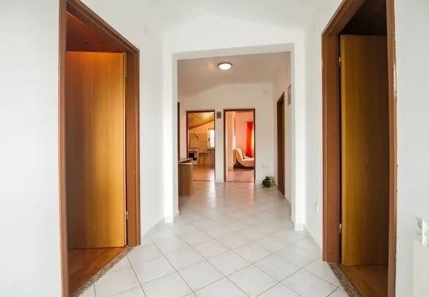 Apart Daire (Rar - with nice garden - Ana (6+2))