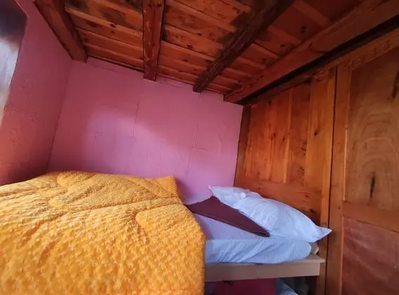 Basic Tek Büyük Yataklı Oda, Sigara İçilmez, Tepe Manzaralı