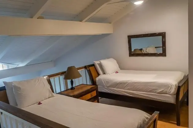 Daire (Rare 2 Bedroom + Loft Townhouse on th)