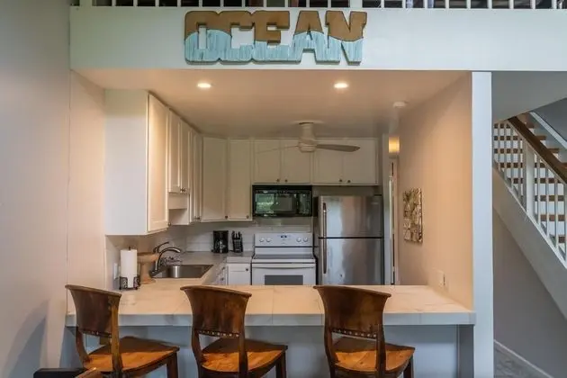 Daire (Rare 2 Bedroom + Loft Townhouse on th)