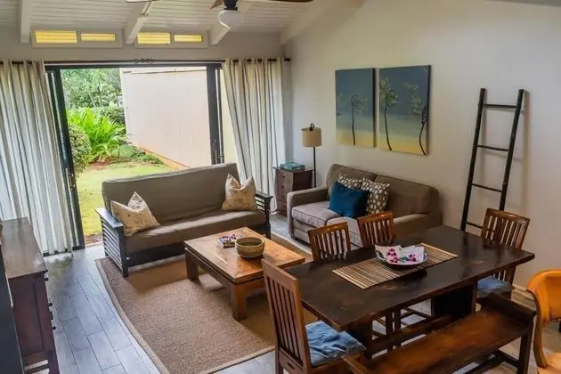 Daire (Rare 2 Bedroom + Loft Townhouse on th)